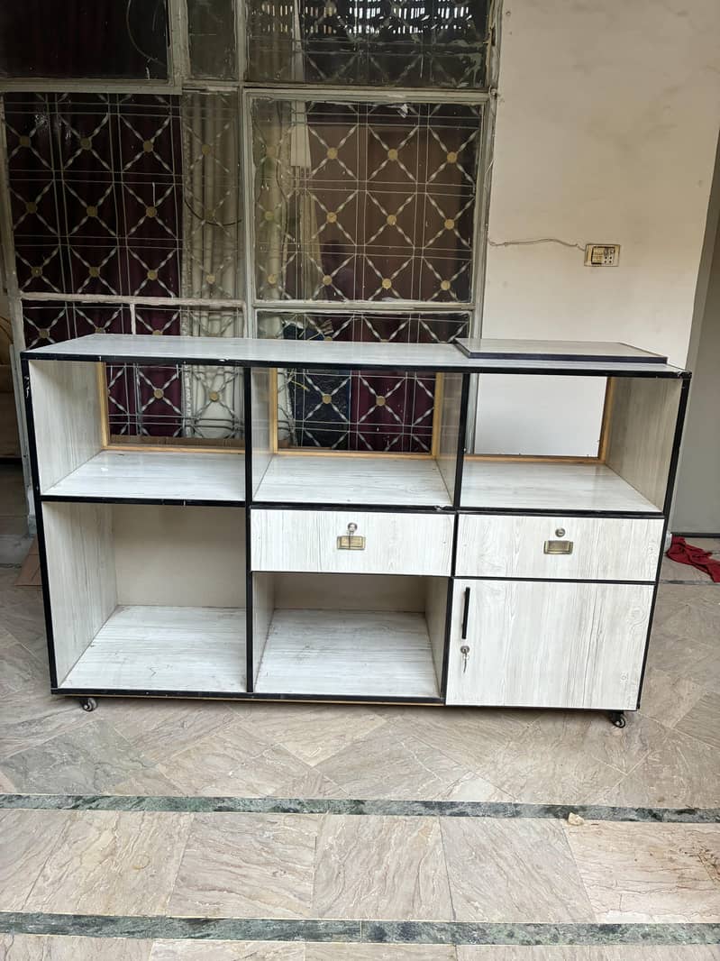 shop counter 3