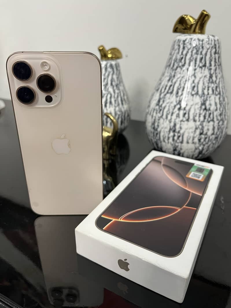 Apple iPhone 16 Pro Max 2