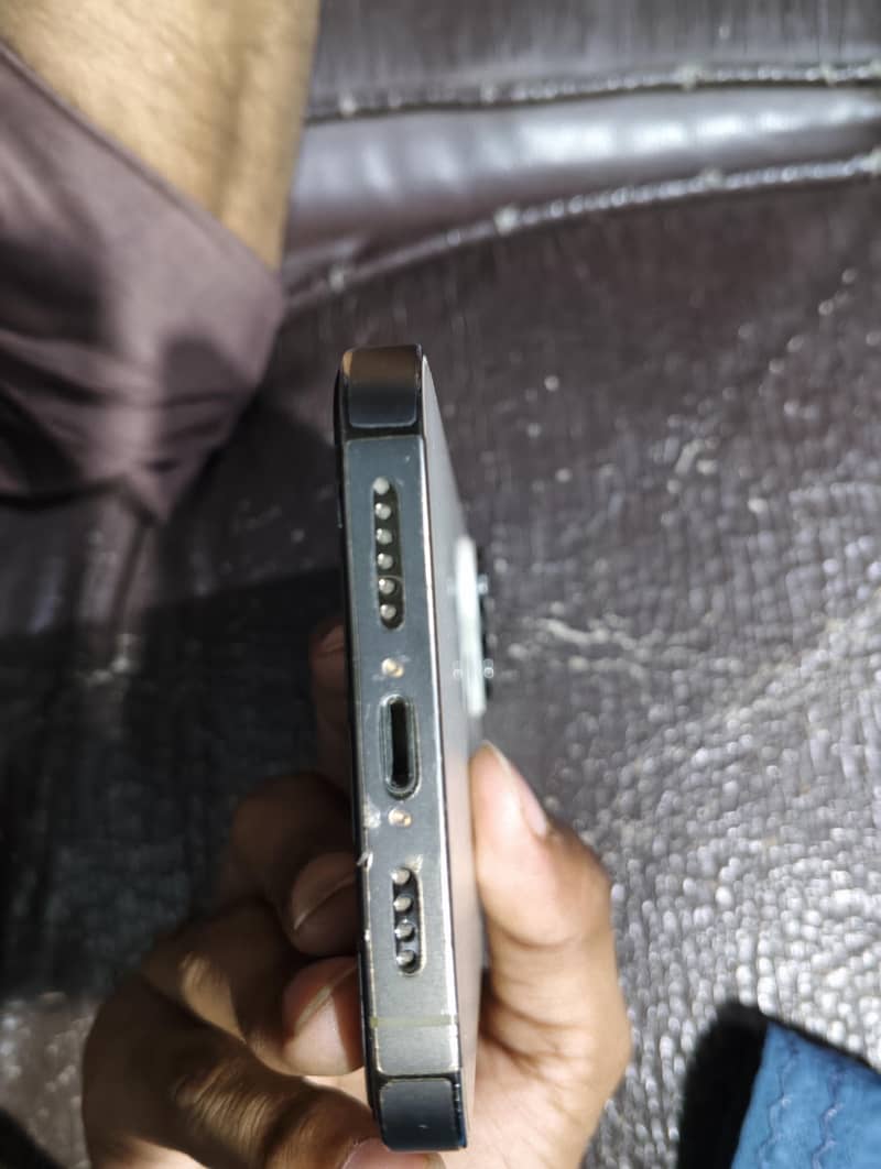 Apple iPhone 14 Pro Max 2