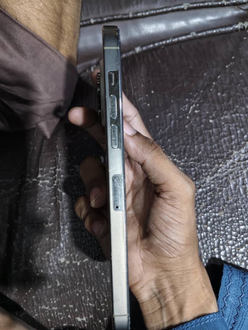 Apple iPhone 14 Pro Max 3