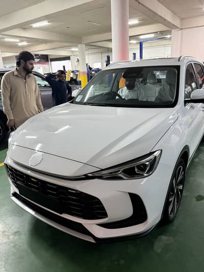 MG ZS hybrid plus Showroom Delivery