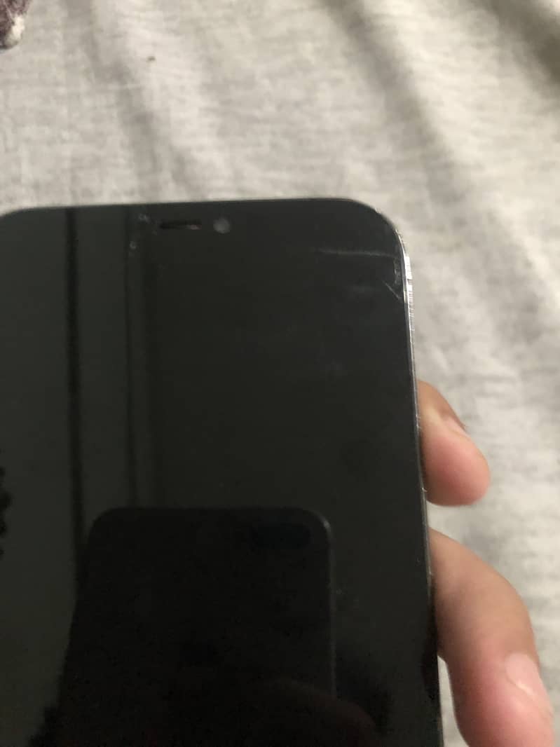 Apple iPhone 12 Pro Max 4