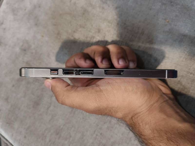 Iphone 13 pro [whatsapp no] 03301717097 6