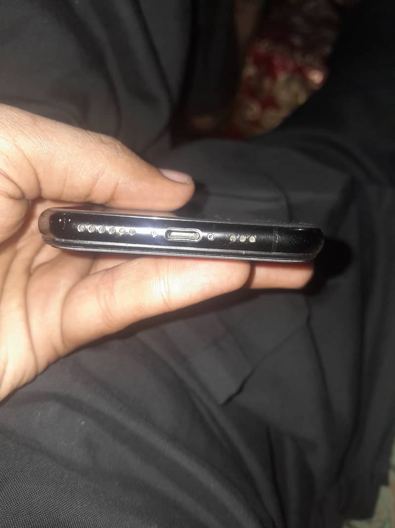 Apple iPhone XS 0