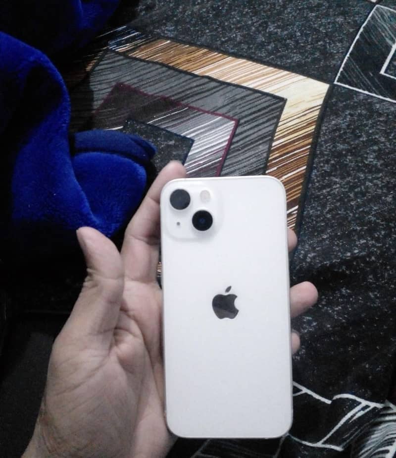 Apple iPhone 13 2