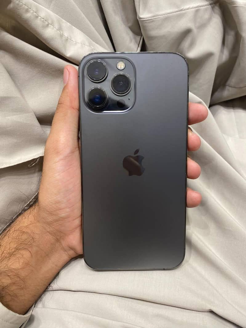 Apple iPhone 13 Pro Max 4