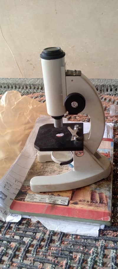 Microscope XJX-14 Manual