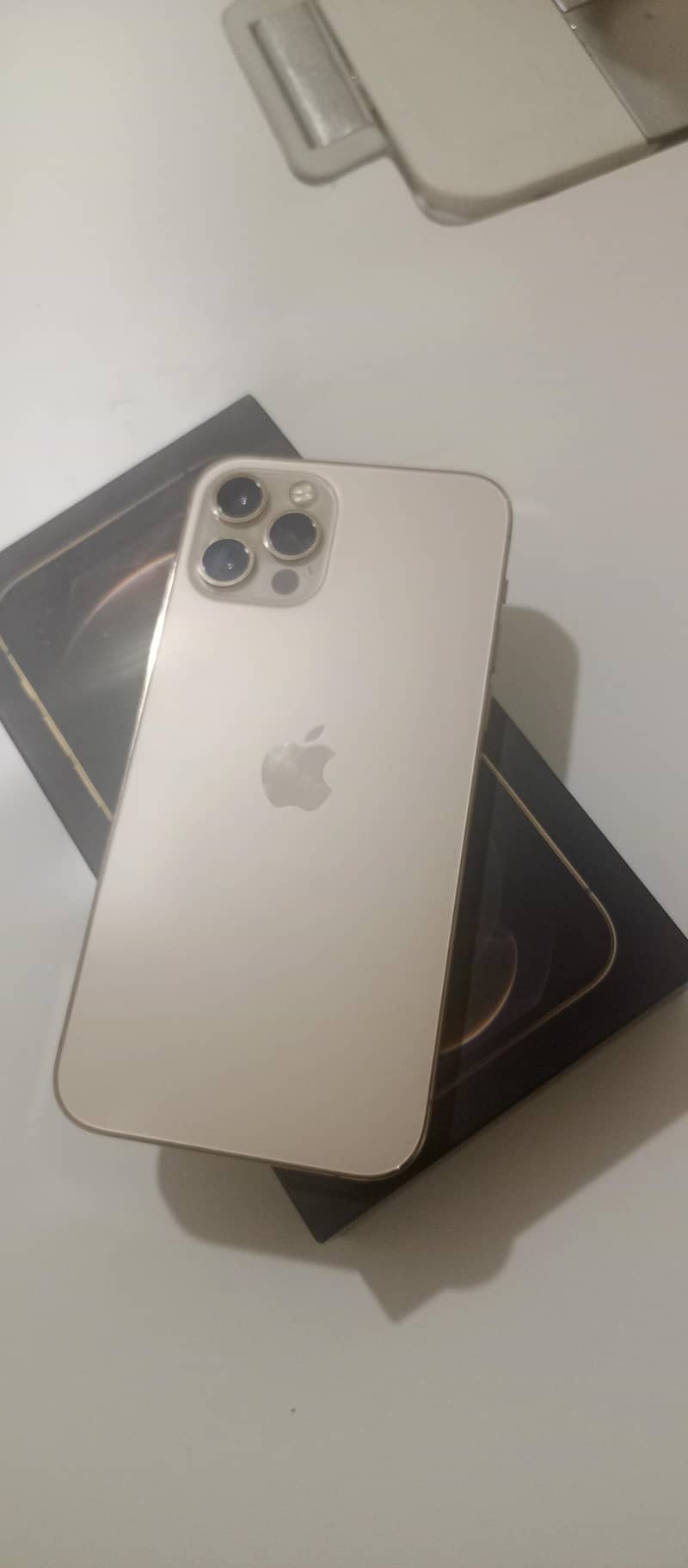 Apple iPhone 12 Pro 0