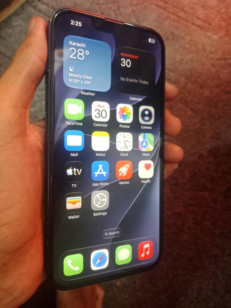 Apple iPhone 13 2