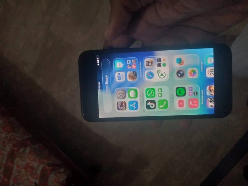 Apple iPhone SE 6
