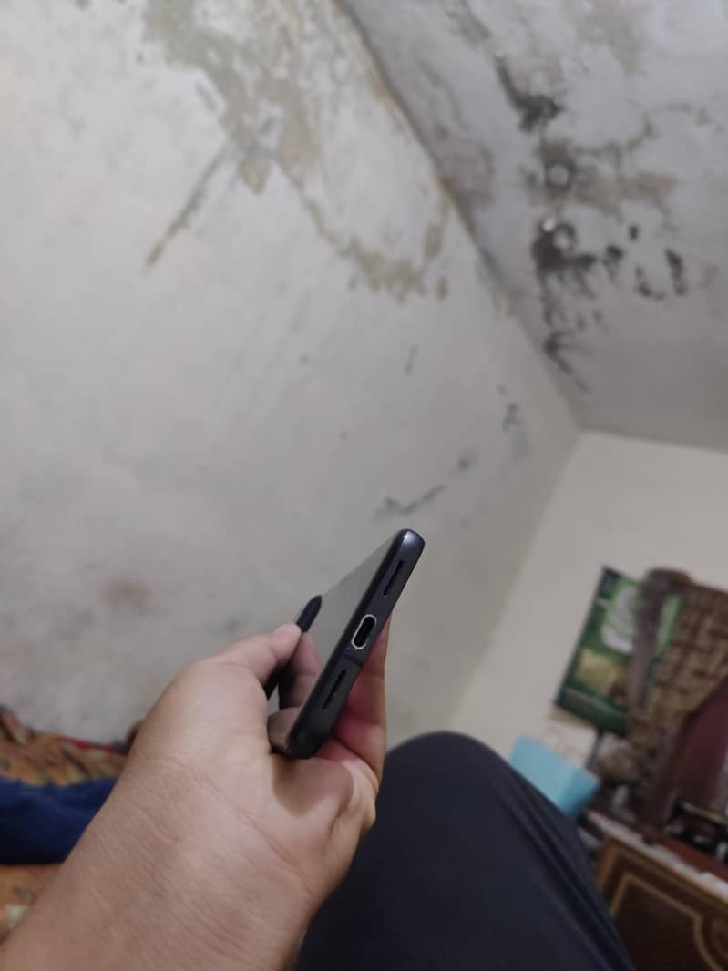 Google Pixel 8a 3