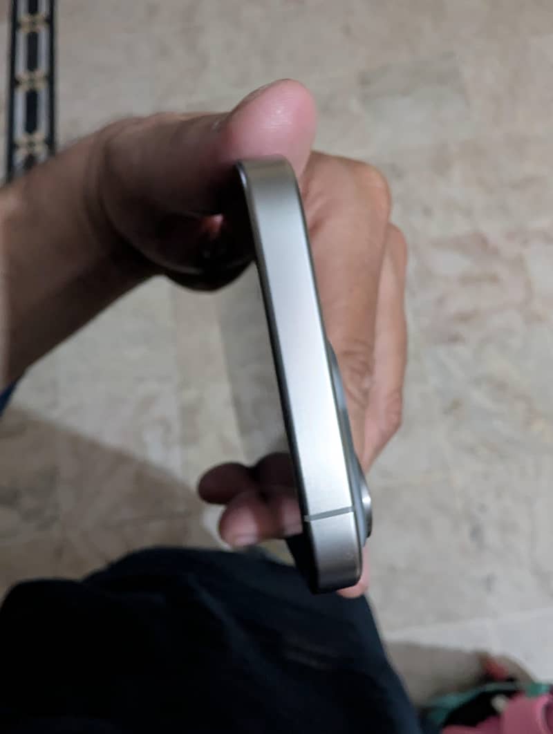 Apple iPhone 15 Pro 7