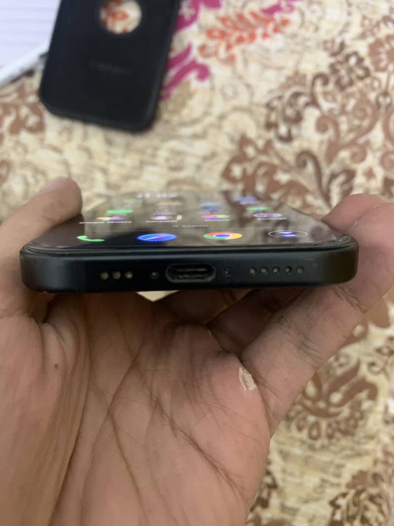 Apple iPhone 15 2