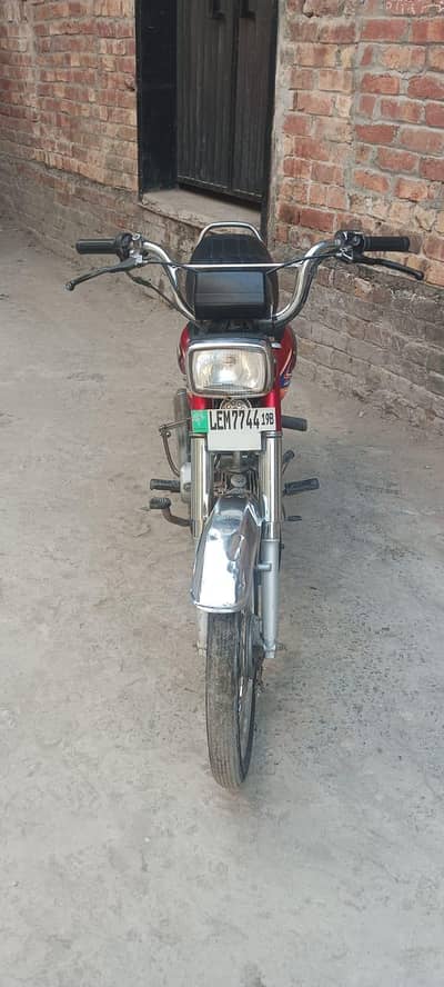 2019+2020modle hai total orignl bike10/8 03214180726 only watsap