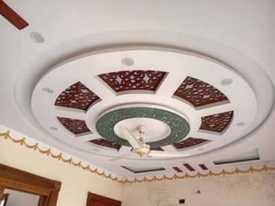 Kashmir road 6 Marla triple story house