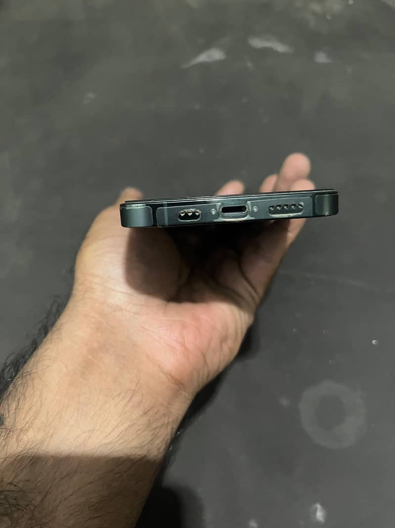 Apple iPhone 13 Pro jv 1
