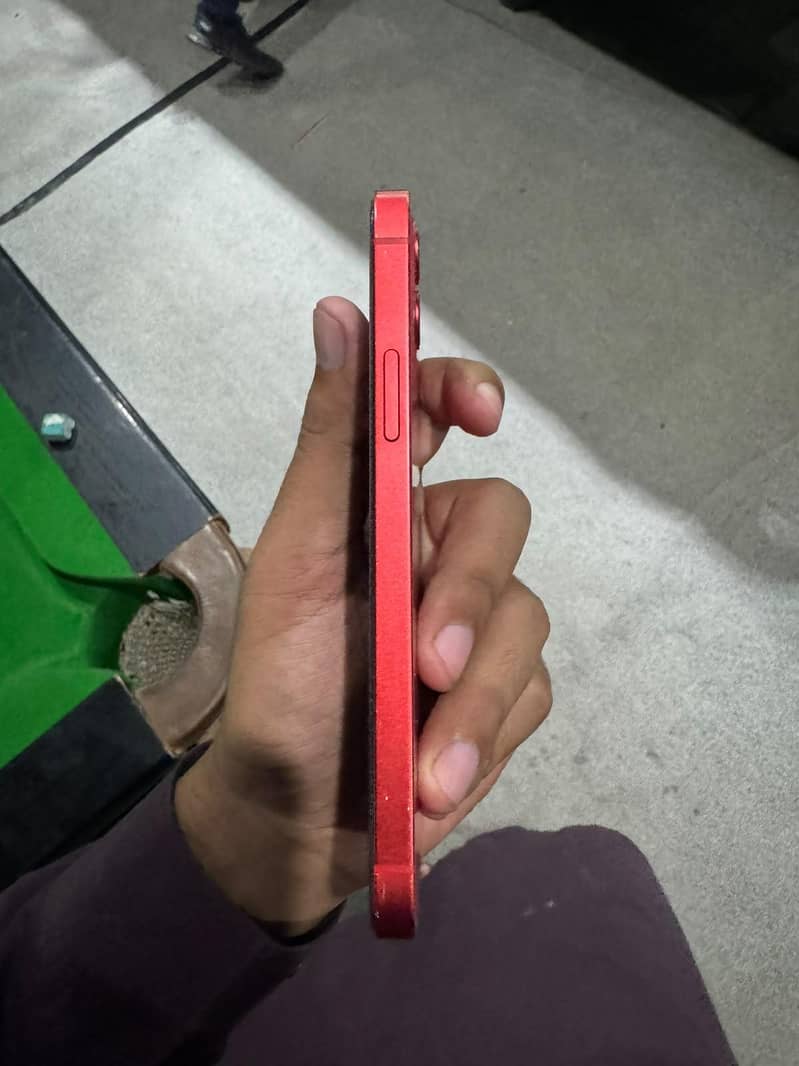 Apple iPhone 12 1