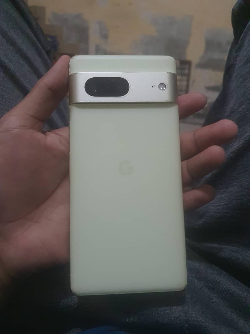 Google Pixel 7 3