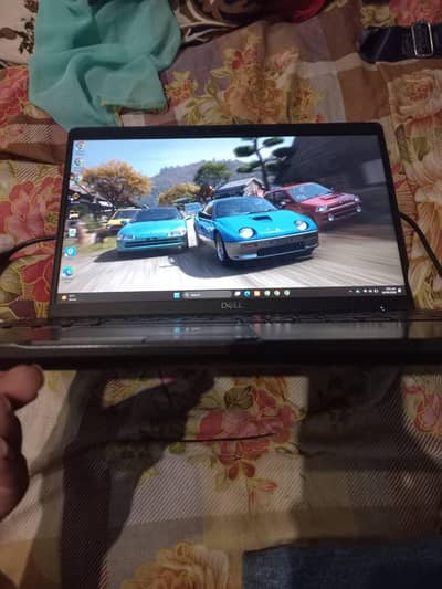 Dell core I5 8th generation 32gb ram and 512 Ssd touch screen