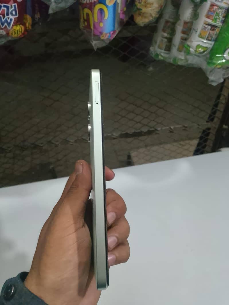 Realme Note 60x 2
