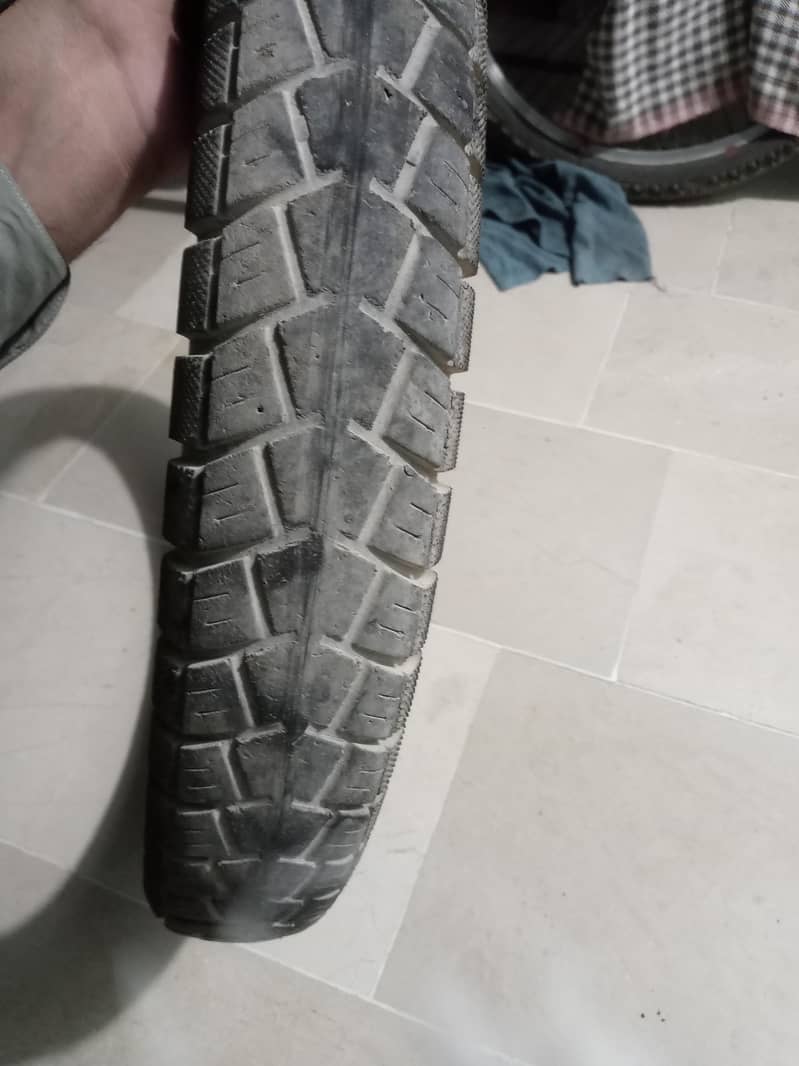 Suzuki 150 back Tyre 2