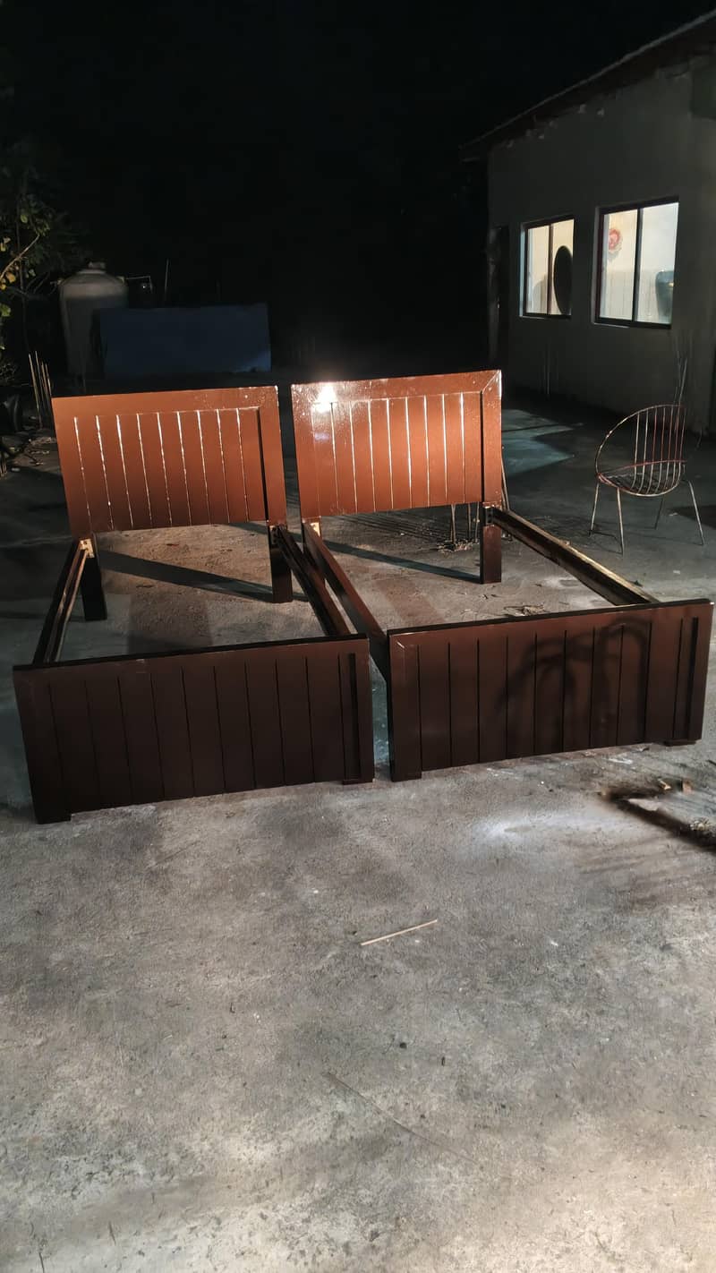 Single bed available 0