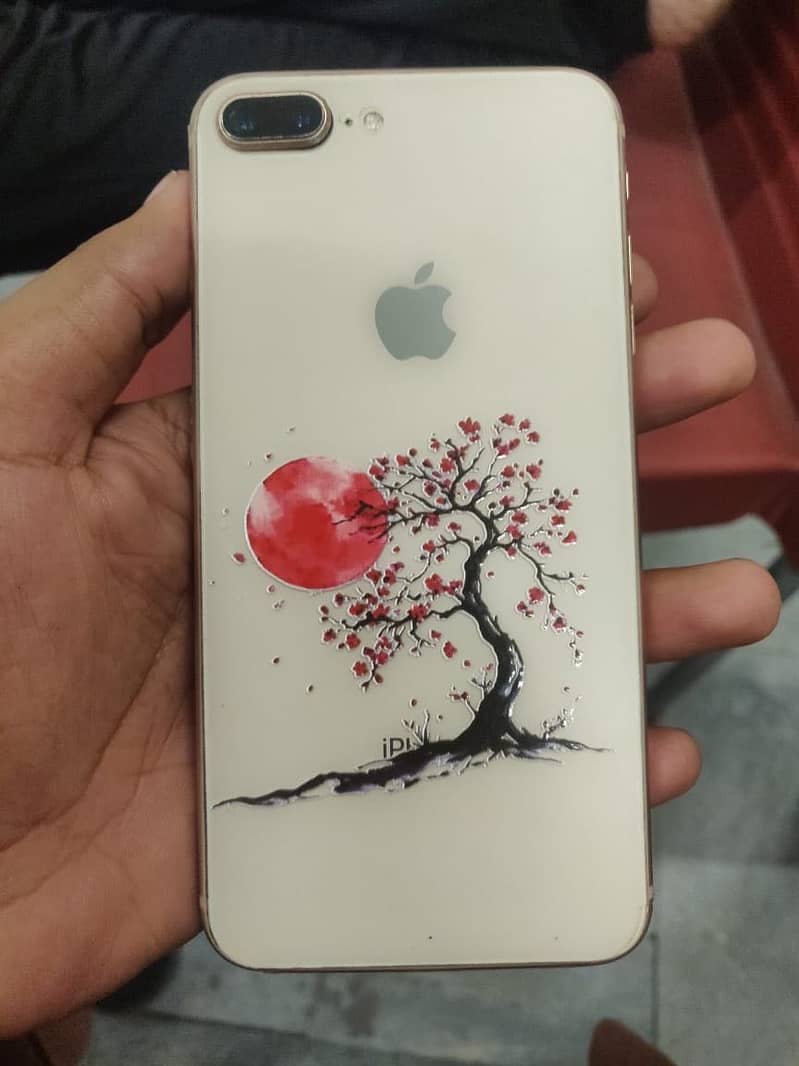 Apple iPhone 8 Plus 2