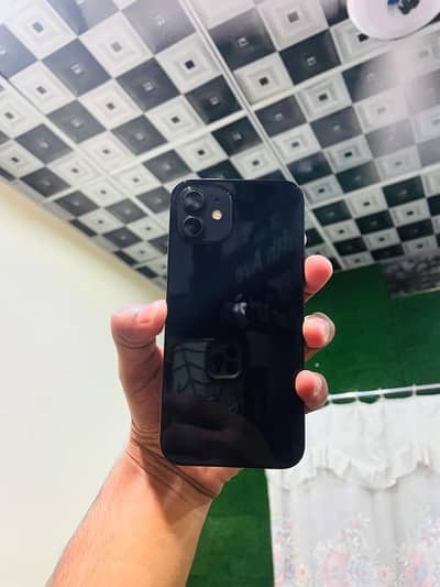 Apple iPhone 12