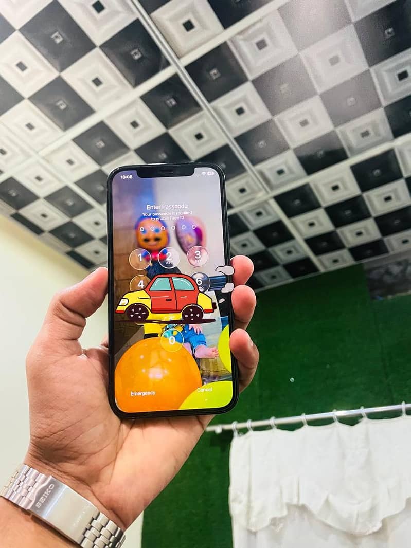 Apple iPhone 12 2