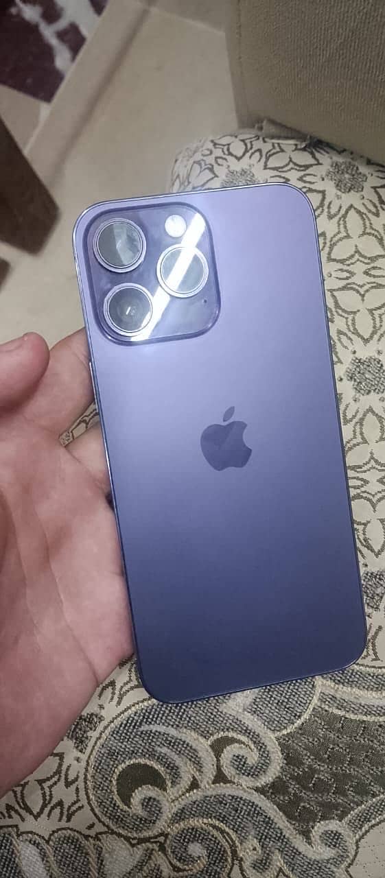 Apple iPhone 14 Pro Max 0