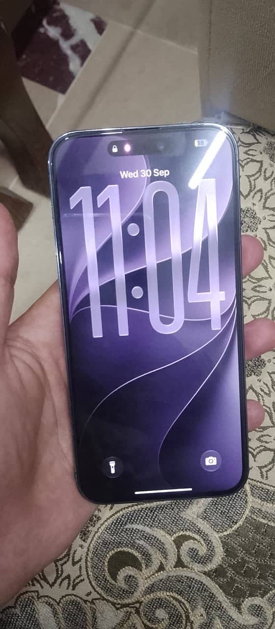 Apple iPhone 14 Pro Max 1