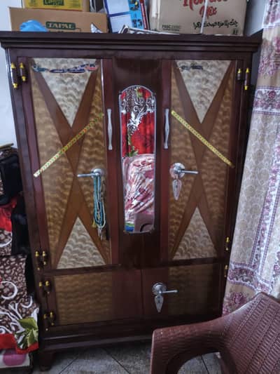 irone wardrobes for sall bilkul saf conditions ma ha