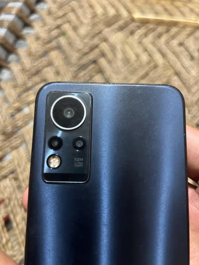 Infinix Note 11