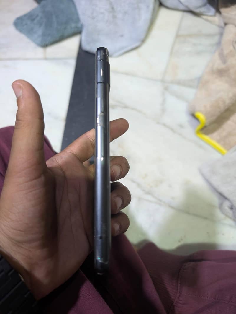 Google Pixel 7a 5