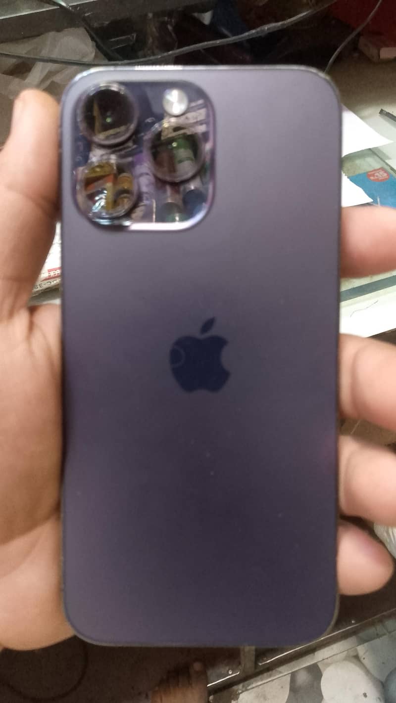 Apple iPhone 14 Pro Max 1