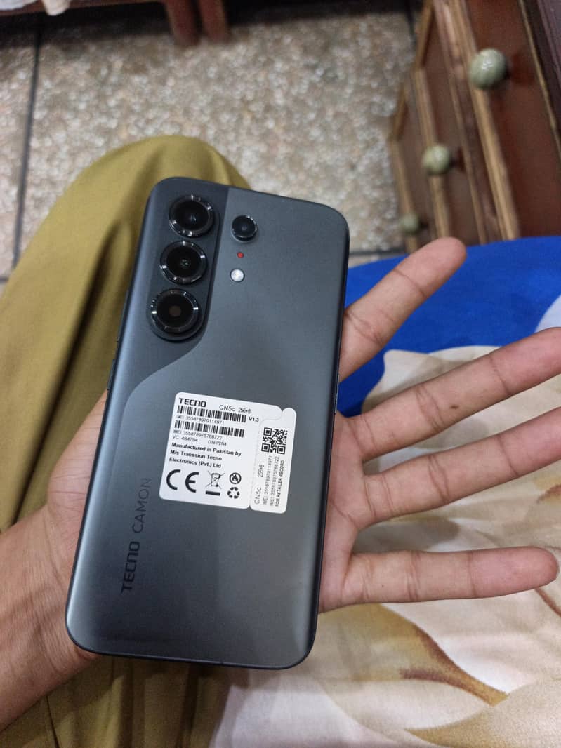 Tecno CAMON 50 PRO 1
