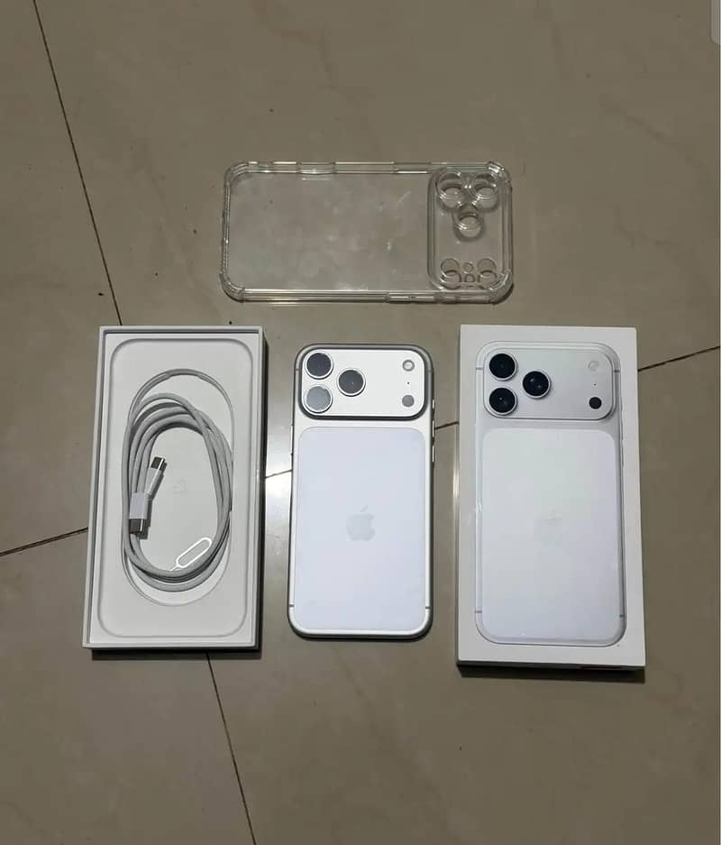 Apple iPhone 17 Pro Max 0