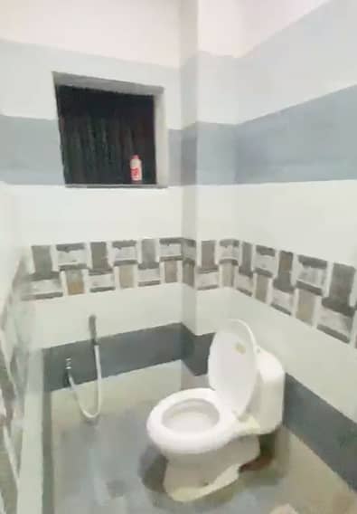 5 Marla Commercial Room Available For Rent In Park View City Lahore