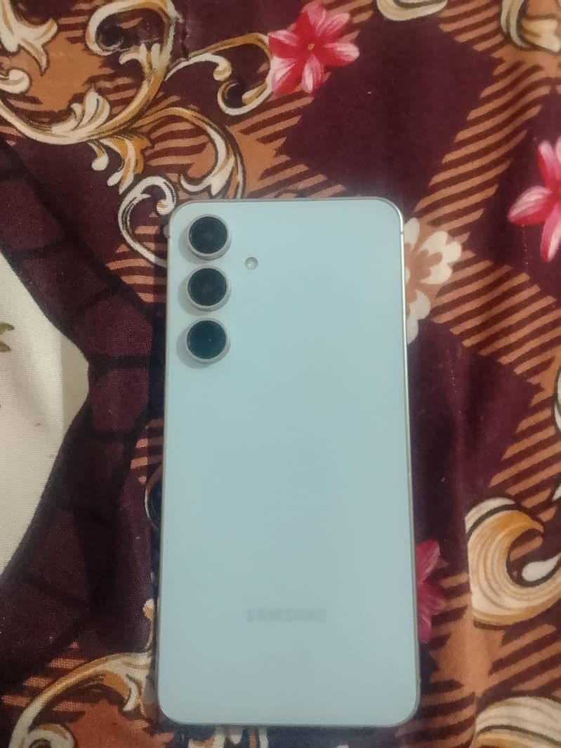 Samsung Mobile S24 fE 2