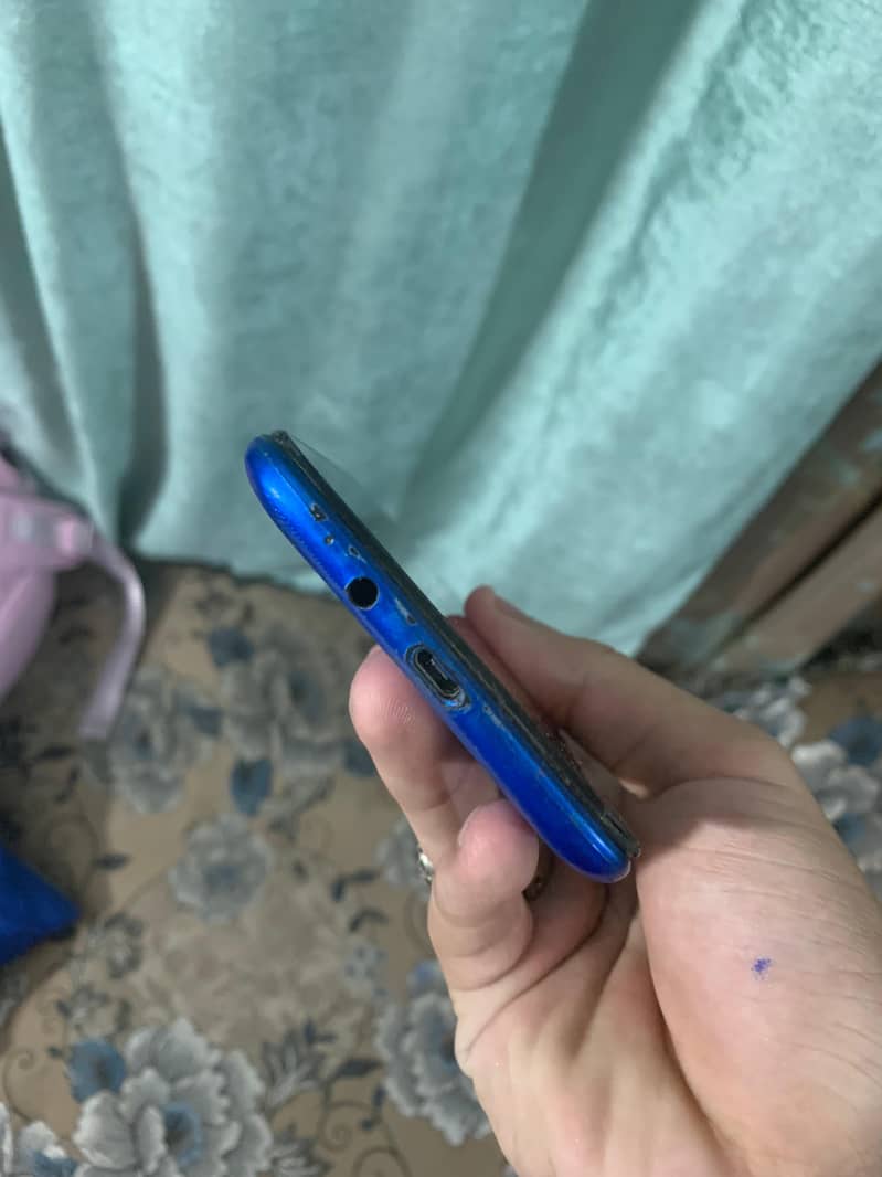 Tecno Spark 4 Lite 3