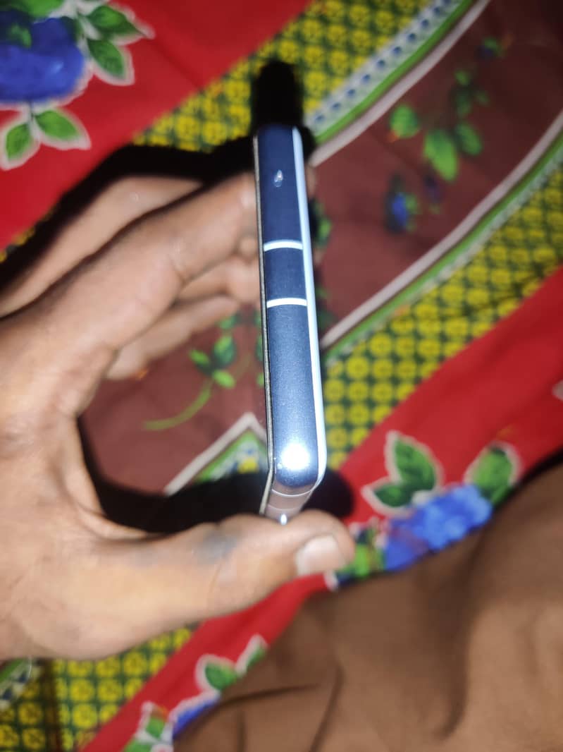 Google Pixel 7a 3