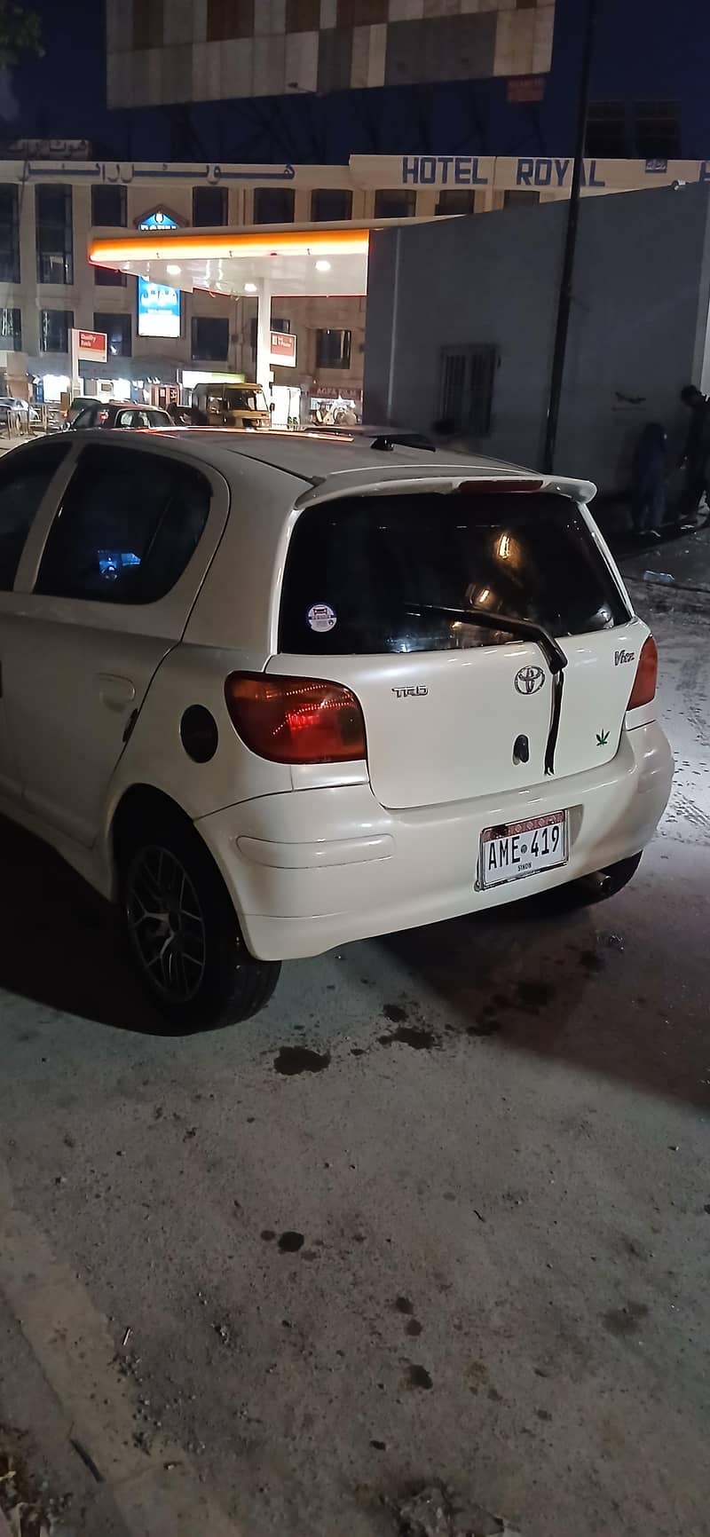 Toyota Vitz 2003 3