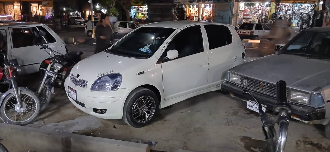 Toyota Vitz 2003 8