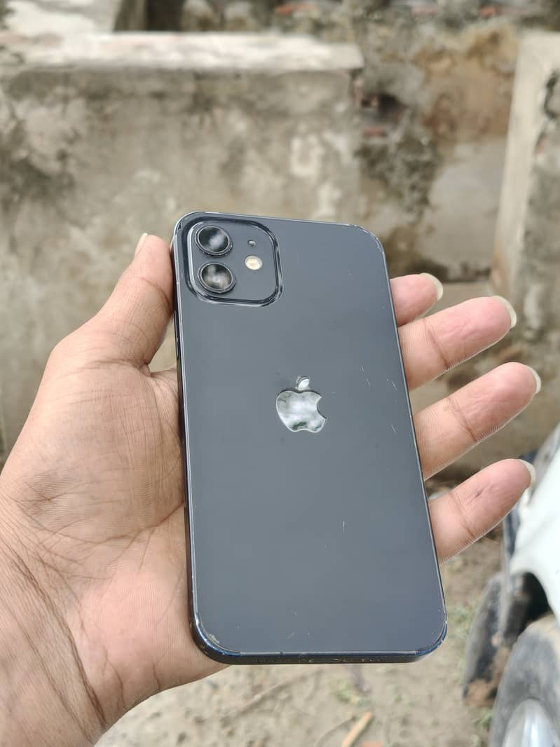 Apple iPhone 12 5