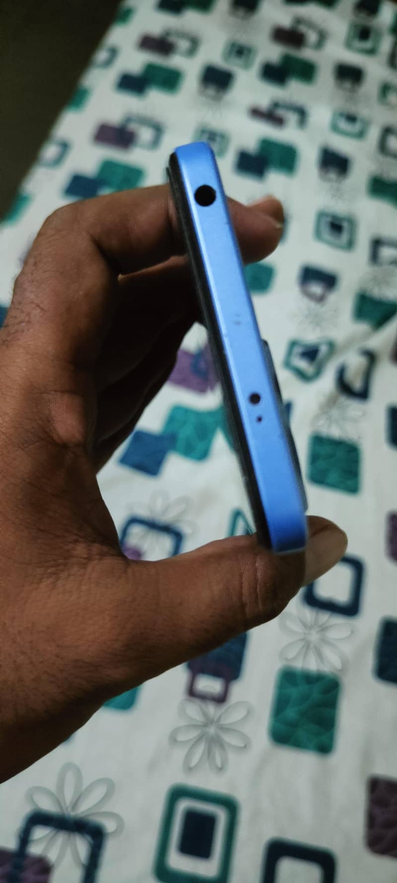 Xiaomi Redmi Note 12 4