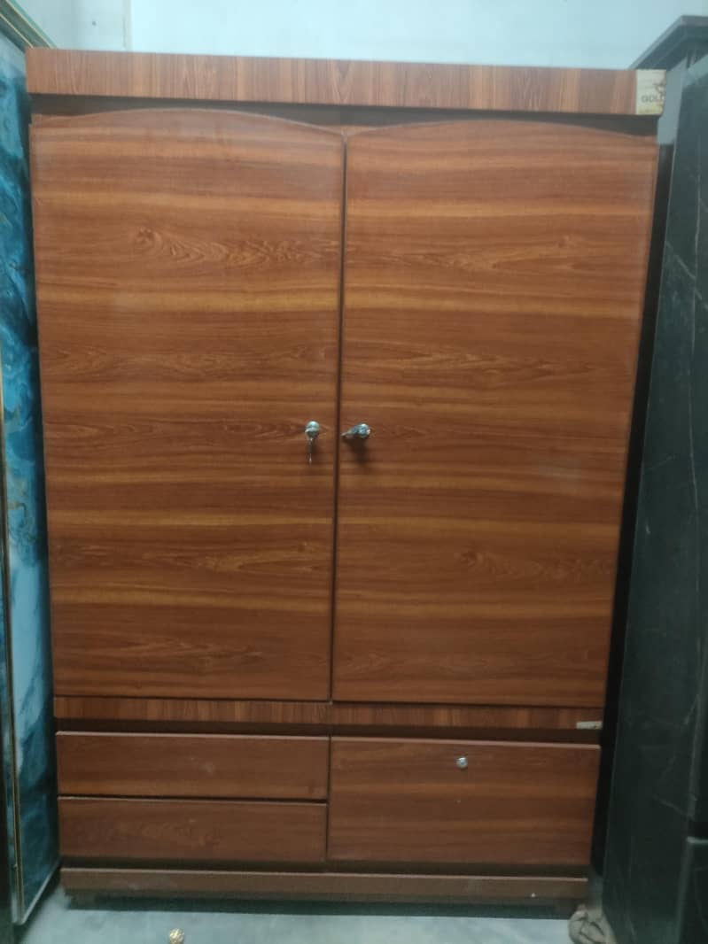 2 door wardrobe 0