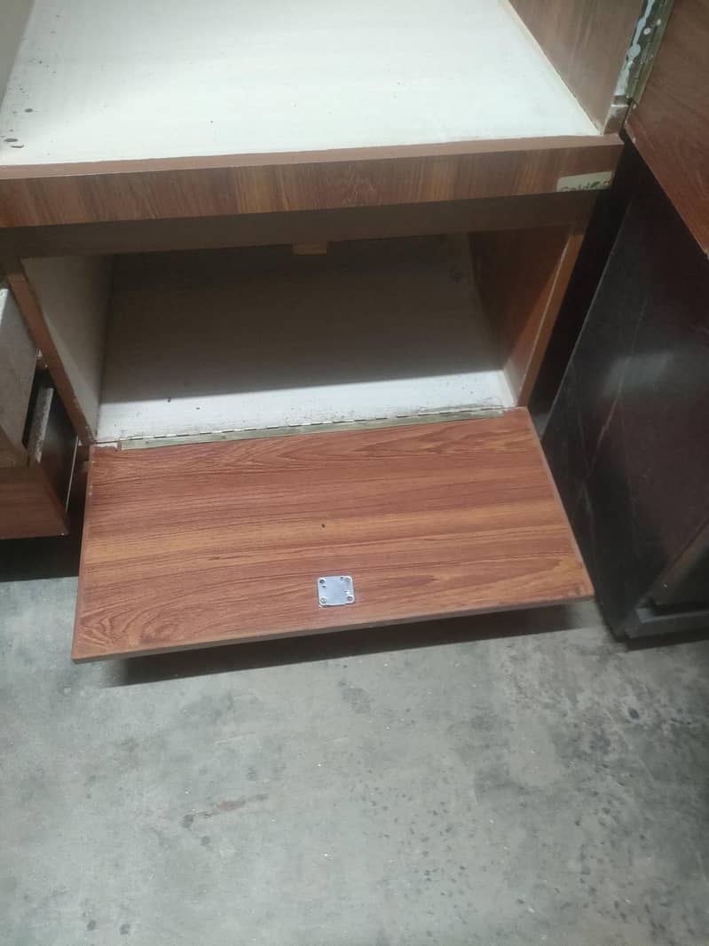 2 door wardrobe 2