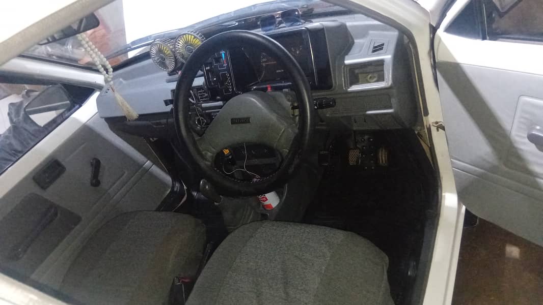 Suzuki mehran 2012 6