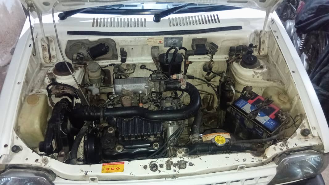 Suzuki mehran 2012 7