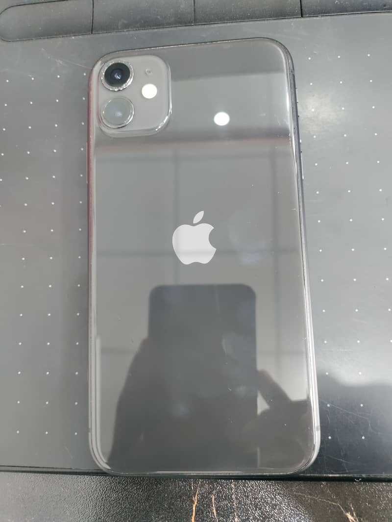 Apple iPhone 11 3